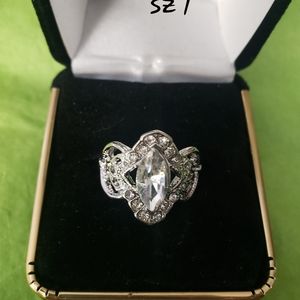 Sterling silver sz 7 ring